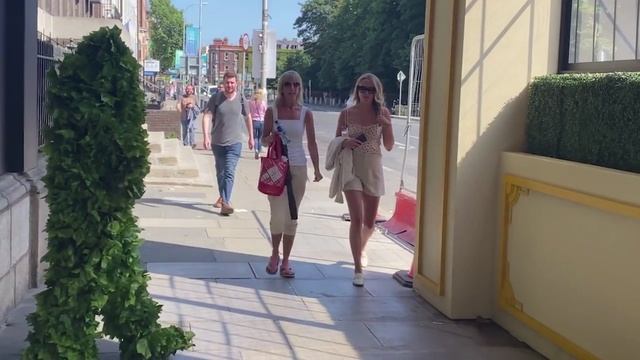 Сильные эмоции от прохожих) Они такого не ожидали!