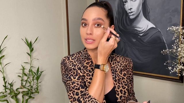 СМОКИ АЙС ЗА 5 МИНУТ | КАК СДЕЛАТЬ МАКИЯЖ ДОМА | УРОКИ МАКИЯЖА САМ СЕБЕ ВИЗАЖИСТ | КАРОЛИНА ГОРОДНЯ смотреть онлайн