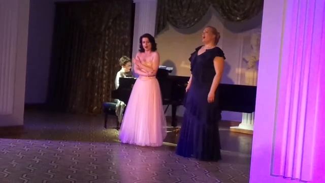 Баркарола из оперы Оффенбаха "Сказки Гофмана" - Татьяна Гаврилова и Наталья Акинина смотреть онлайн