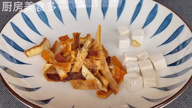 喉嚨不舒服，有痰咳不出？用它煮水喝，連喝3天就能把痰排乾淨，喉嚨清爽了，肺更乾淨了