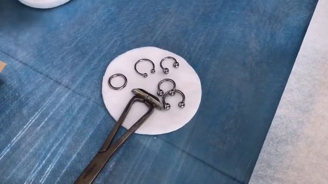 Пирсинг носа. Септум. Процесс прокола смотреть онлайн