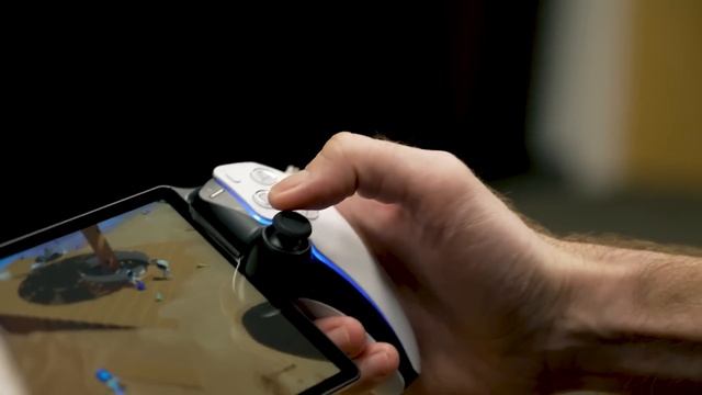 PlayStation Portal: Hands On With Sony's New Remote Play Handheld смотреть онлайн