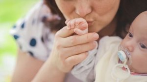 Мать и Дитя