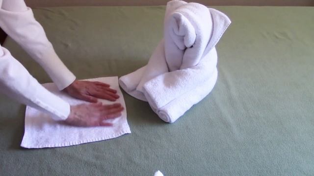 Towel Art on How to Make a Family of Towel Bears; Towel folding animal; Towel origami; Towel design смотреть онлайн