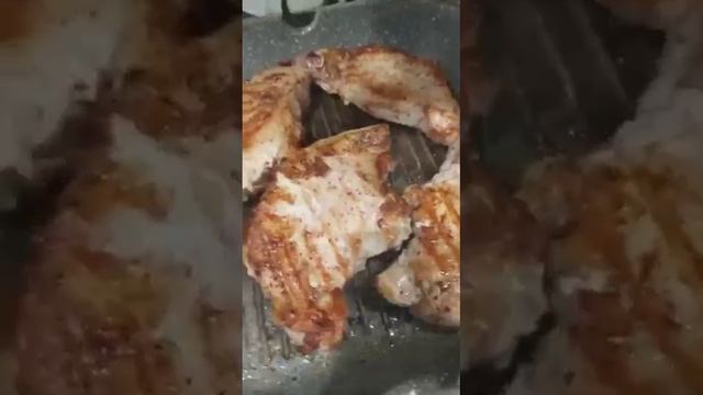 Отличная отбивная. 
VID-20211217-WA0001.mp4
