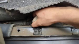 Спарадически (спонтанно) глохнет Ланос...