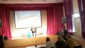 В воскресенье я на ярмарку ходила.