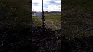 Бурим под сваи. Лёгкая очистка шнека.