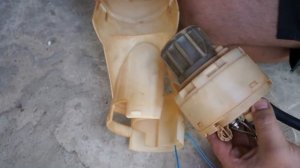 Ауди а8d2 ремонт пол бака,ремонт бензонасоса,отломи сосок немцу)