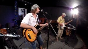 ГруппА - СлонЫ / Девушка Наташка - Красные трусЫ