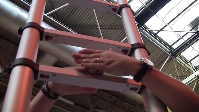 Demo of Telesteps 3.8m Telescopic Ladder - Live from Home Building and Renovating Show смотреть онлайн