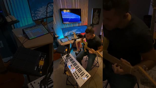 This is ONLY for the 80's KIDS. Lovesong - The Cure LIVE LOOPING