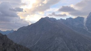 Поход на Коштан, перевал Шести и ледник Герты