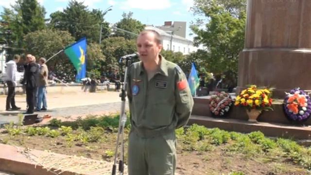 Леонид Хабаров, наш десантный БАТЯ! Родина в опасности! смотреть онлайн