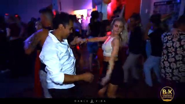 Fabian and Livia Bachata Sensual by Dance Vida | Sed de ti Dustin Richie смотреть онлайн