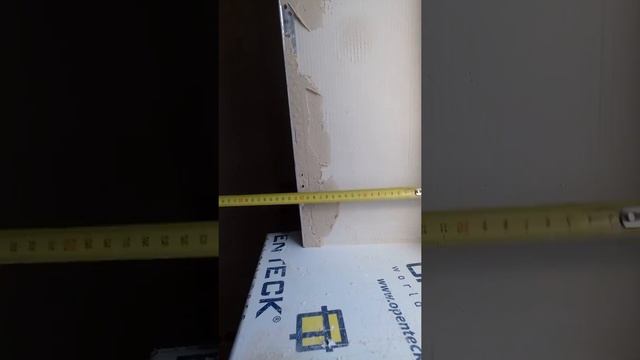 Монтаж алюминиевых  уголков на откосы .