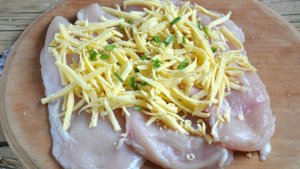 Новогодний рулет из курицы