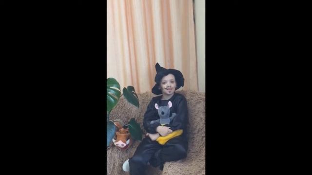 Гротеск 7 плюс - Колобок на карантине смотреть онлайн