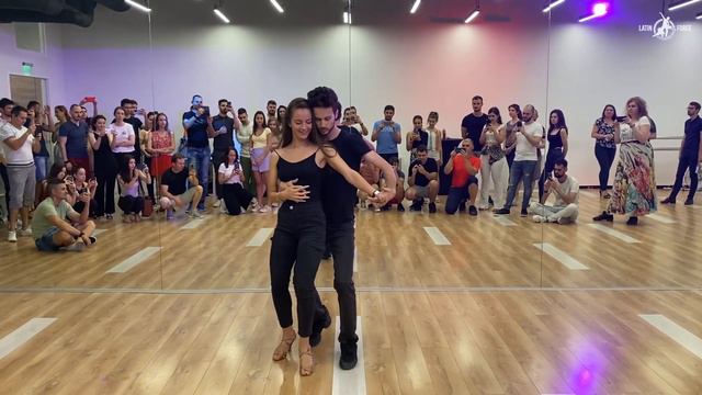 Bachata partnerwork & tricks workshop with Kalin & Ivy | Intermediate | 24.06.2021 смотреть онлайн