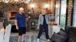 Зона барбекю готова. Делаем обзор окон.