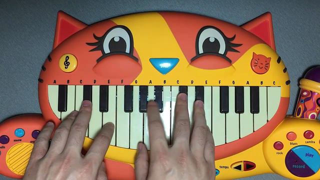 STEREO LOVE BUT IT'S PLAYED ON A CAT PIANO смотреть онлайн