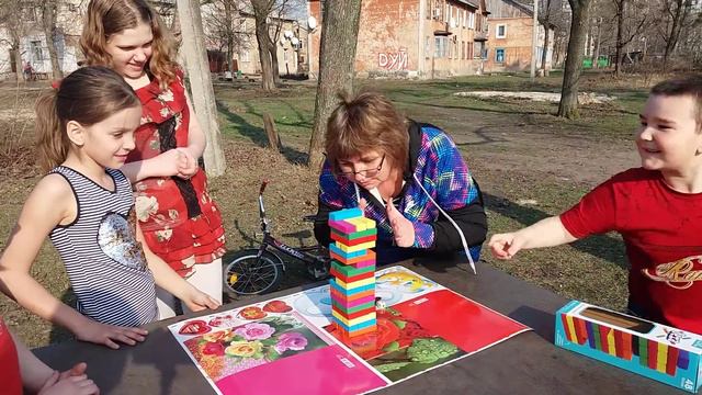 ДЕТСКИЕ РАЗВЛЕЧЕНИЯ Jenga Quake строим башню