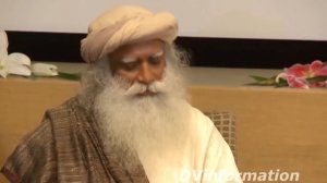 Как не раздражаться и не сердиться на людей ? Садхгуру на русском !