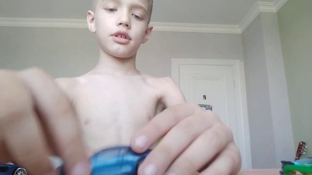 КТО ПОСЛЕДНИЙ ПЕРЕСТАНЕТ ИГРАТЬ В МАШИНОК ИЗ ТРЕКА ПОЛУЧИТ 80$ - Челлендж! смотреть онлайн