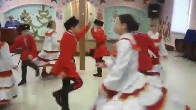 22 декабря 2018 г. Выступление казачат в с. Муромцево " Как по горкам, по горам"" смотреть онлайн