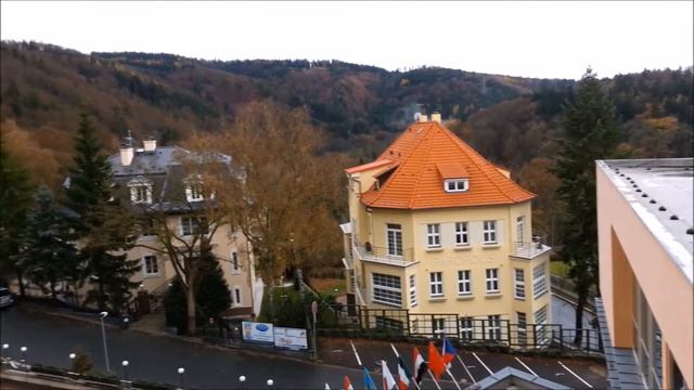 ЧЕХИЯ. КАРЛОВЫ ВАРЫ.ПРОГУЛКА ПО ГОРОДУ/CZECH REPUBLIC. KARLOVY VARYS.PROGULKA BY THE CITY