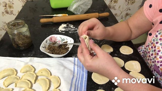 Манты с индейкой и вареники с грибами смотреть онлайн