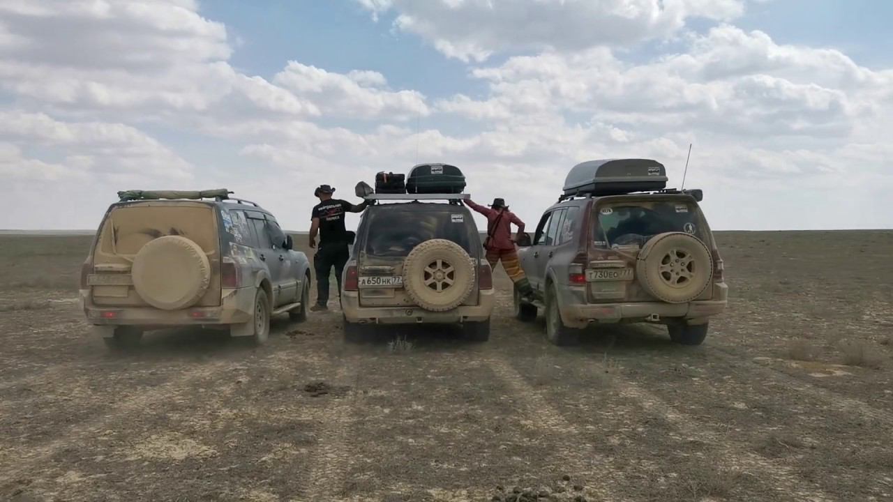 Казахстан-2019 с клубом Нейтральная полоса. Три паджеры, три веселых друга смотреть онлайн