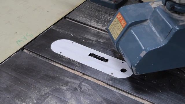 Изготовление доньев для ульев на пасеке Боба Бинни смотреть онлайн