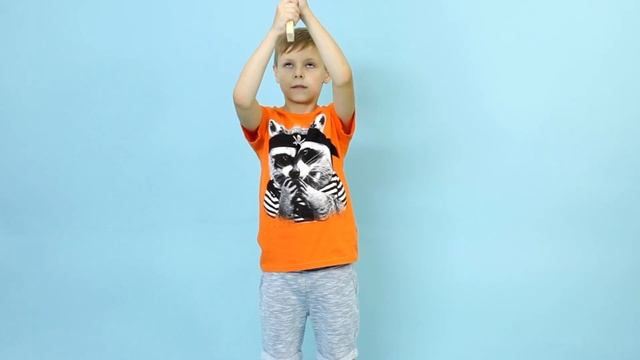 5 простых УПРАЖНЕНИЙ ДЛЯ ОСАНКИ [СУПЕРДЕТИ] смотреть онлайн