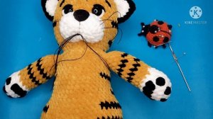 Крепление усов игрушки из эластомерной нити