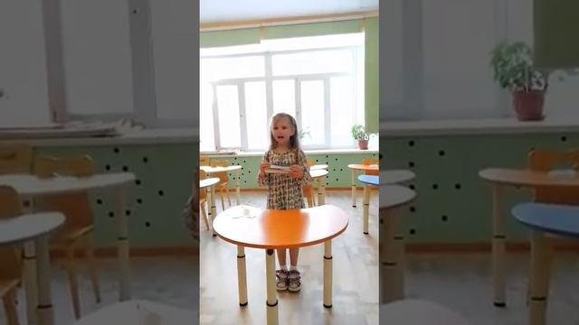 Вокал. Песня «Моей мамочке» сл. и муз. Е Соколовой. Исполняет Степина Вероника, 5 лет. МАДОУ №63