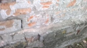 Шприц для цементного раствора. Заделываем трещины в стене