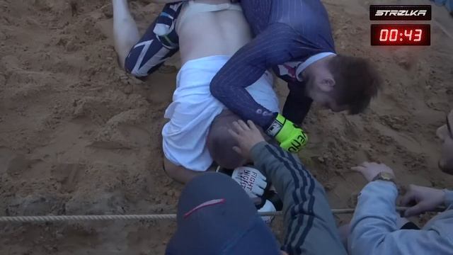 Самый странный бой на Стрелке !!! смотреть онлайн