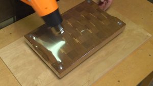 Упаковка торцевой доски и менажницы в термоусадочную плёнку своими руками.