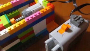 Lego-самоделка: Электрическая стиральная машина