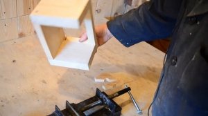 Приспособление для сверления отверстий в ручках для инструмента