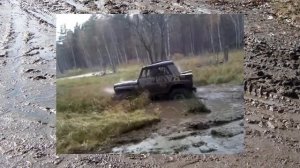 #122. УАЗ преодолевает болото [АВТО 4x4]