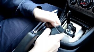 Peugeot 308 - How to remove and replace gear gaiter