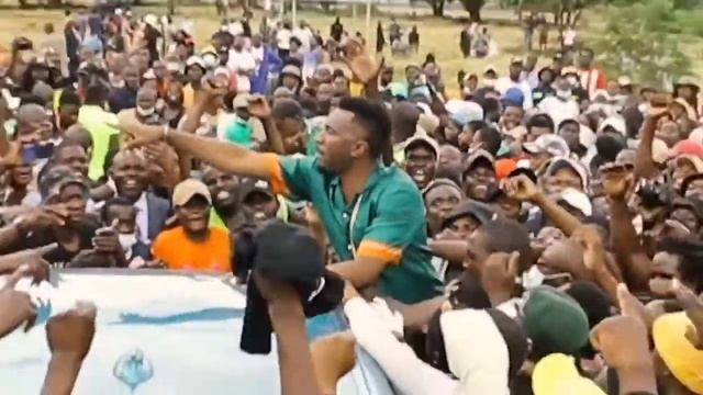 PASSION JAVA MOBBED AT THE NATIONAL YOUTH EVENT .HE HAS BECOME 'THE YOUTH PRESIDENT ' смотреть онлайн