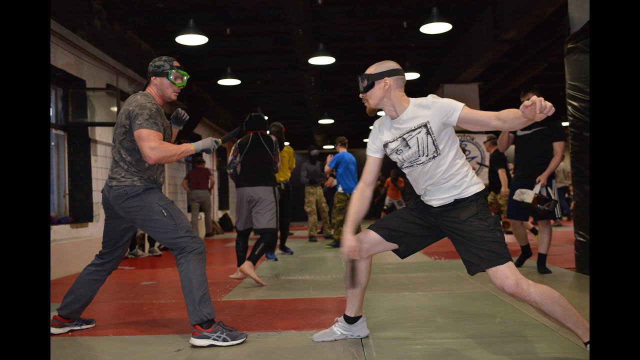 Ножевой бой, палочный бой, спаринги в школе Поток. Knife Fight Russia. KukuruZo смотреть онлайн