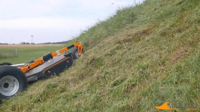 Инновационные газонокосилки с гибридным двигателем RAYMO смотреть онлайн