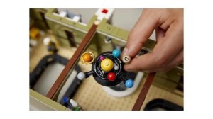 LEGO "Icons" 10326 - Музей естествознания