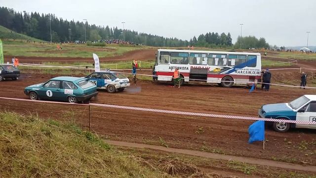 5 этап Ч.У.Р. по кроссу Ижевск ск Чекерил 13.07.19 г. Д2Национальный 1-2 заезды смотреть онлайн