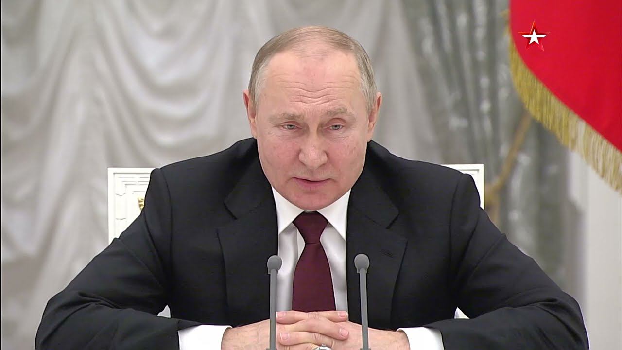 Владимир Путин сообщил, что сегодня решит вопрос о признании ДНР и ЛНР