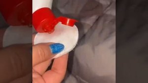 избавиться от жирных пятен на куртке